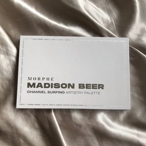 MORPHE- Madison Beer Palette
